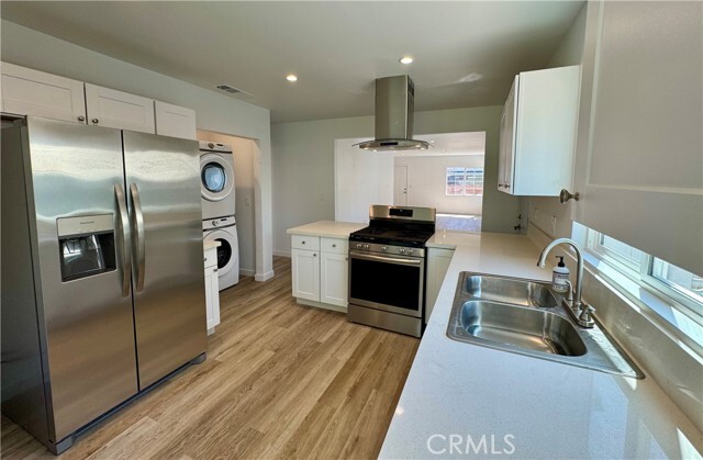 Foto del edificio - 13845 Moorpark St