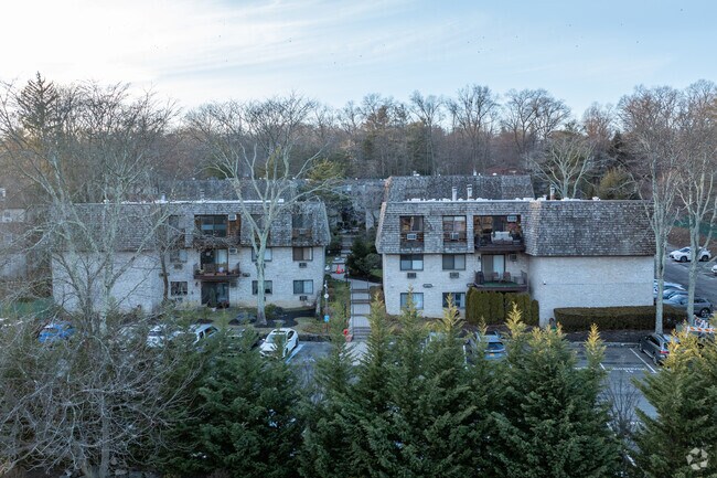 555 Avenida Central Park - Scarsdale Meadows