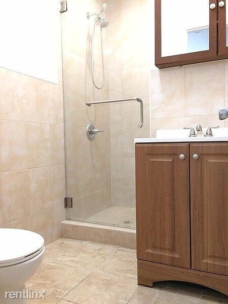 Building Photo - 2 br, 1 bath Apartment - 774 East 45th Street