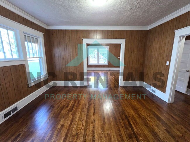 Foto del edificio - 807 Douglas St