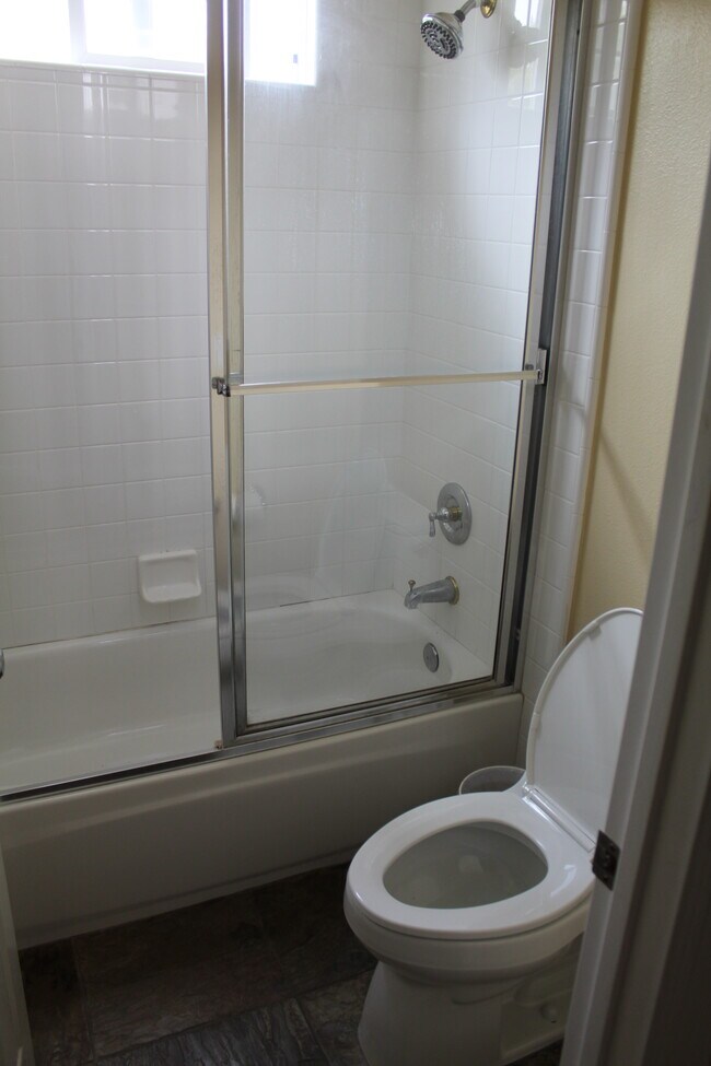 Foto del edificio - 6410 Topmast Dr