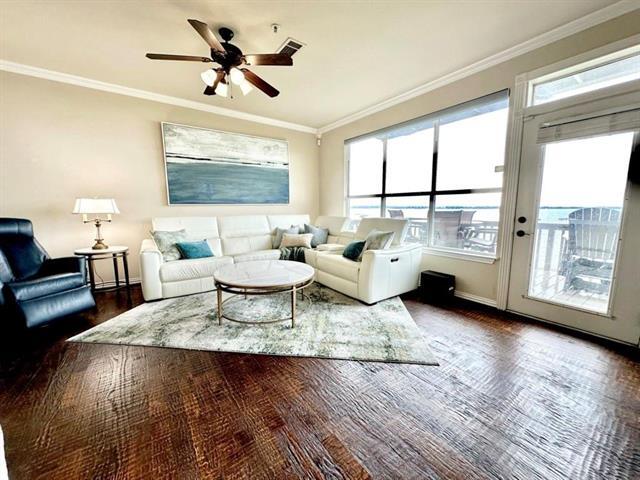 Foto del edificio - 402 Oakbrook Dr