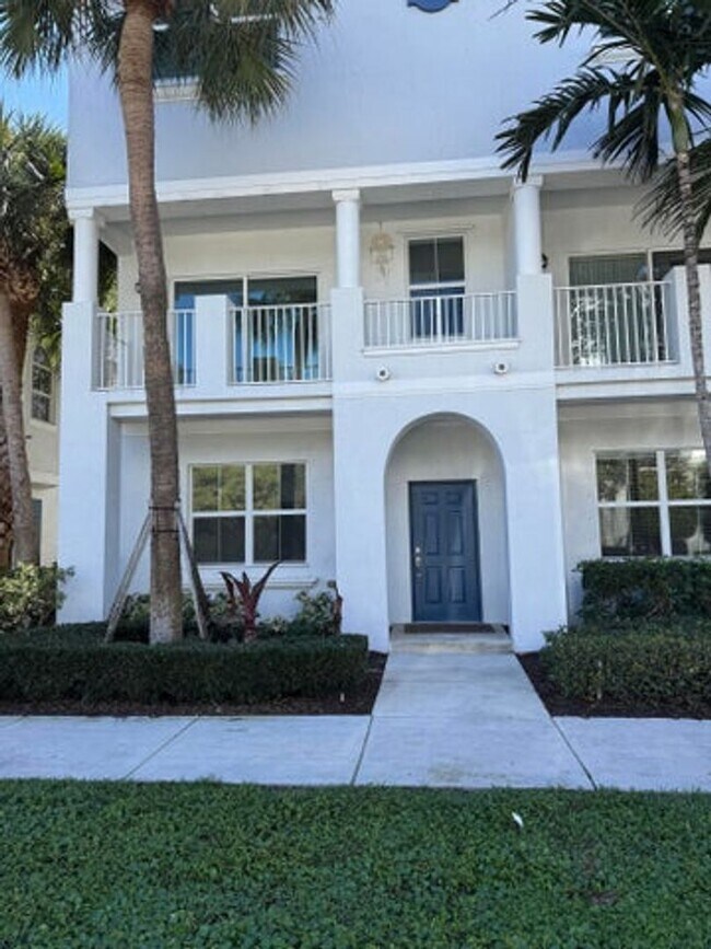 Foto del edificio - 1241 Vía De Fossi