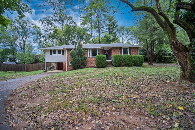 Building Photo - 1008 Milesdale Dr