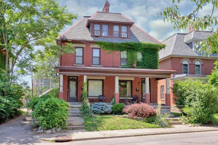 Foto principal - Mt Pleasant Ave 925-927 CR