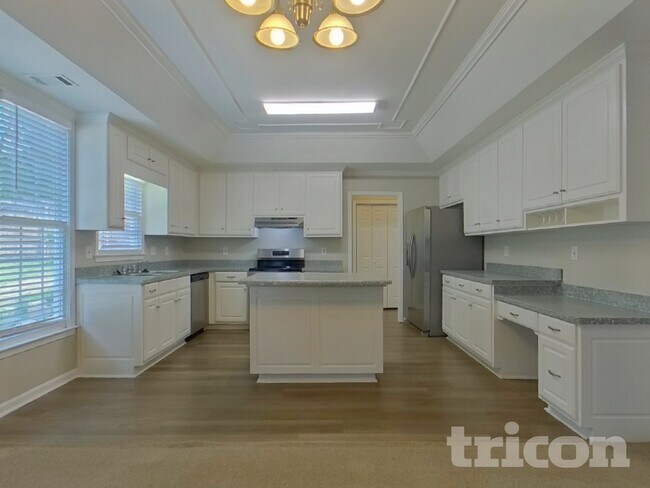 Building Photo - 4708 Tonkawa Bend