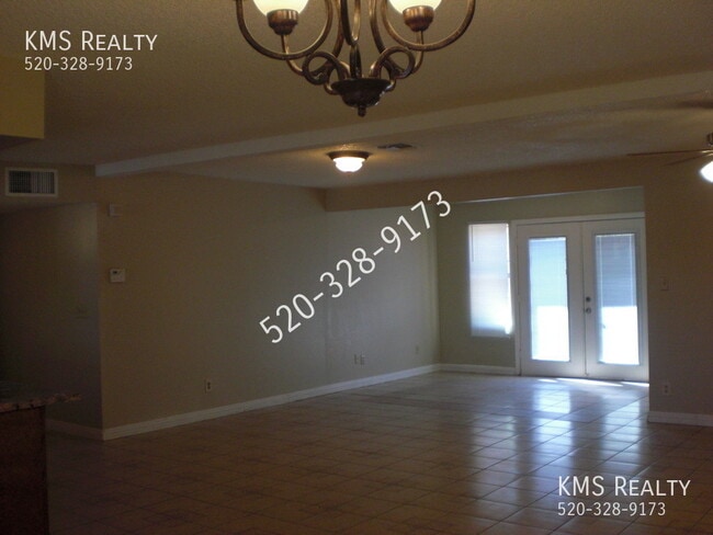 Building Photo - 7413 W Calle Lerdo