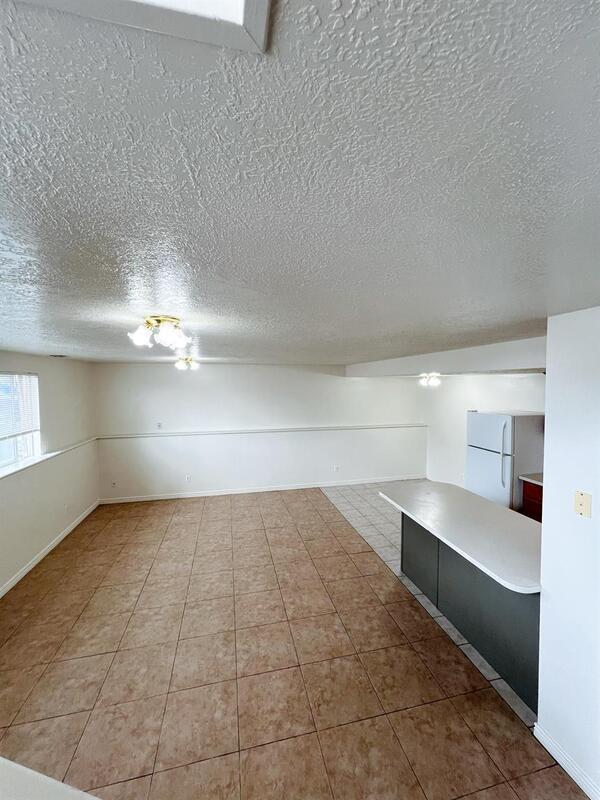 Building Photo - 1670 W 100 N