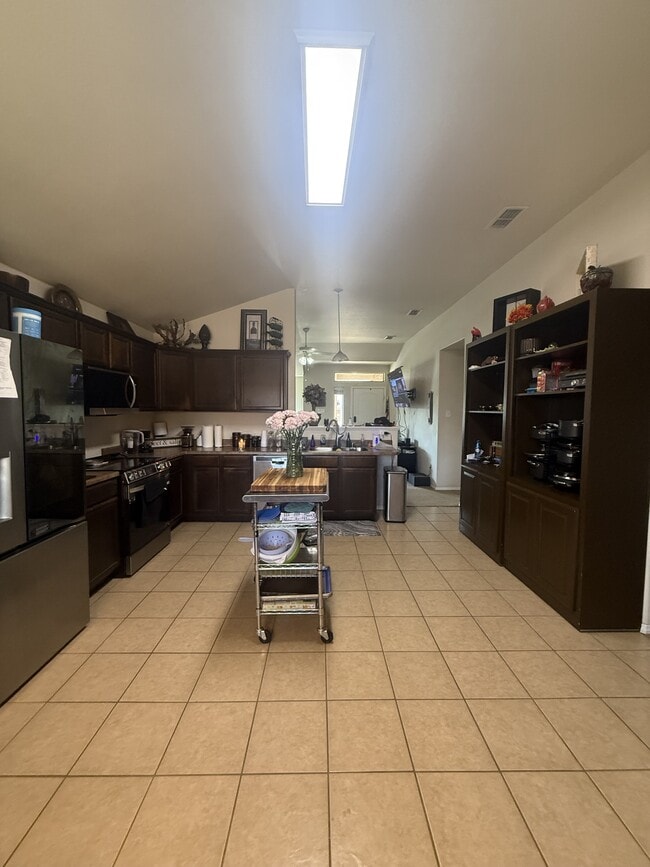 Foto del edificio - 6914 95th St