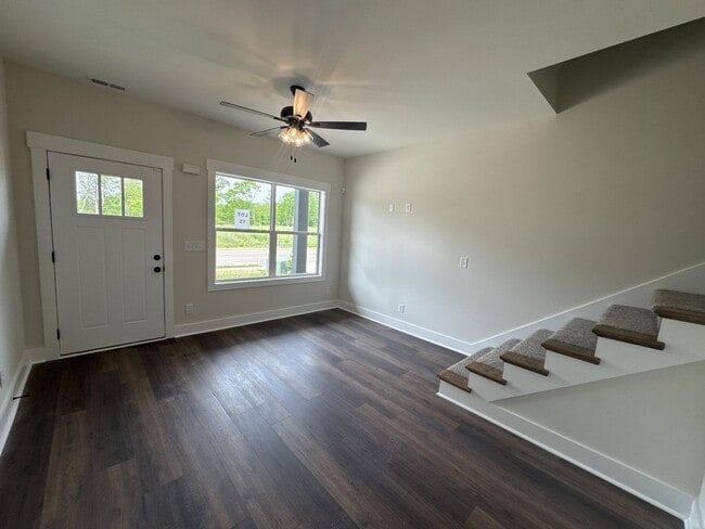 Building Photo - 4 Bedroom Pet Friendly Home For Rent Near ...