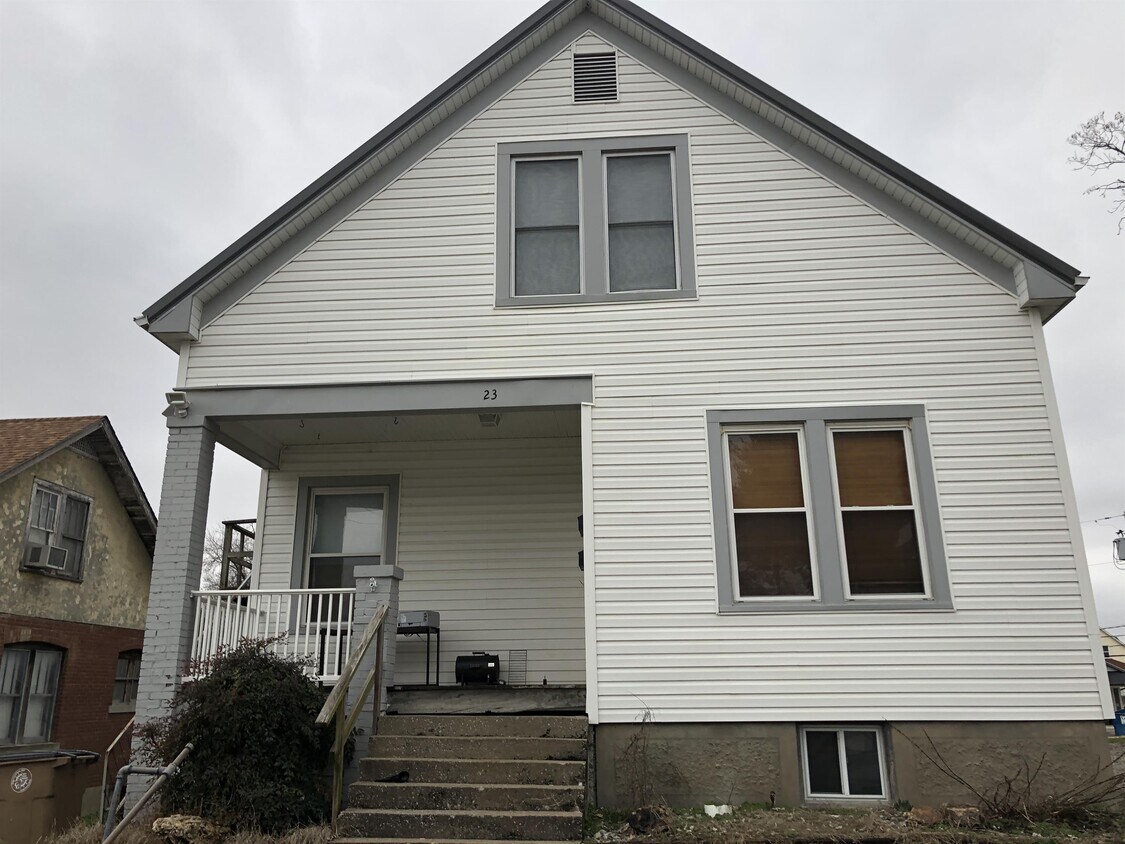Primary Photo - 23 S Benton St