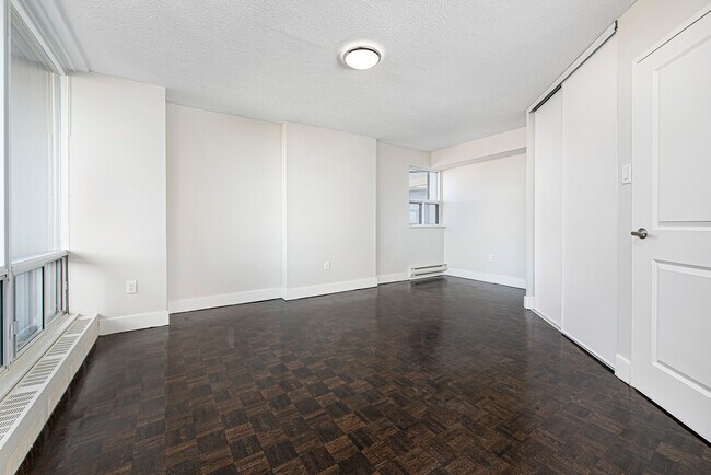 Photo du bâtiment - 5600 Sheppard Ave