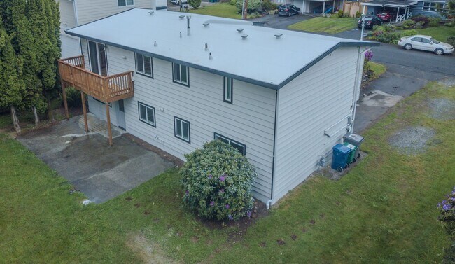 Foto del edificio - 4bed/3bath home in Finn Hill