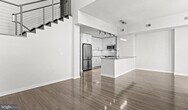 Foto principal - 8300 Wisconsin Ave