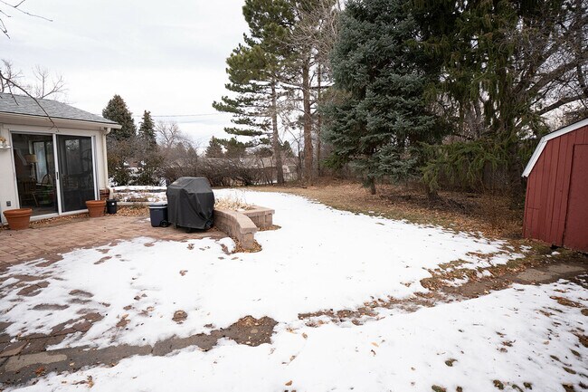 Foto del edificio - 180 Estes St