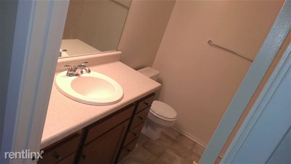 Building Photo - 3847 Green Valley Dr