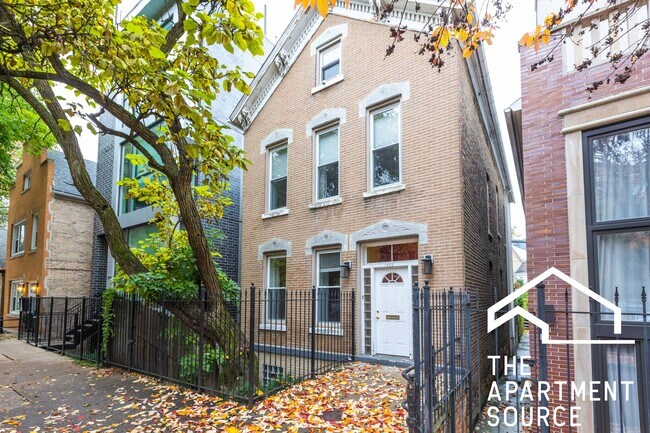 Building Photo - 1552 N Honore St