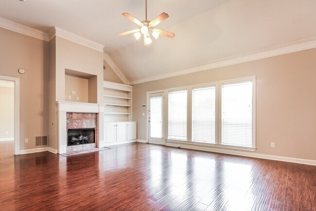 Building Photo - 2746 Lizzie Cove