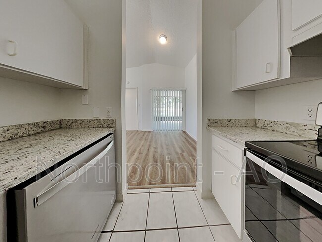 Foto del edificio - 304 W Grant St