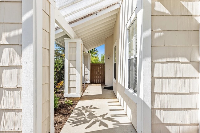 Building Photo - 1323 Greenway Rise