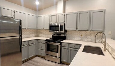 Building Photo - 11325 19th Ave SE