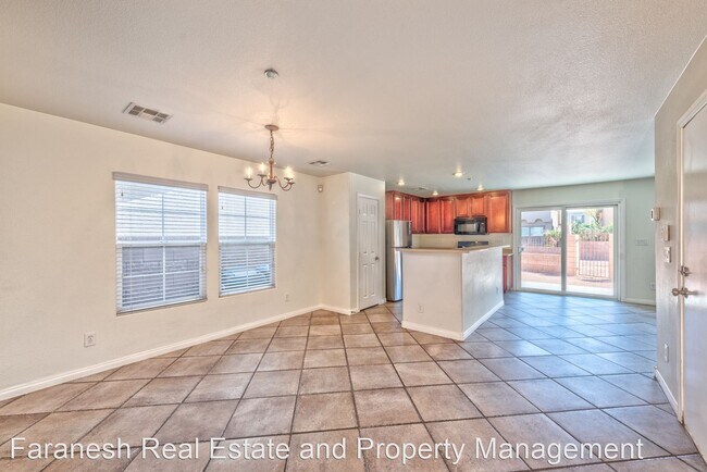 Building Photo - 3 br, 2.5 bath House - 1140 Safari Creek Dr