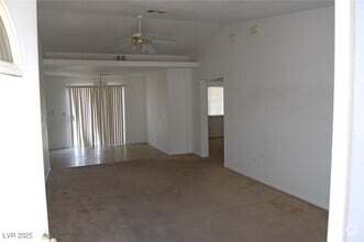 Building Photo - 2400 E Ambush St