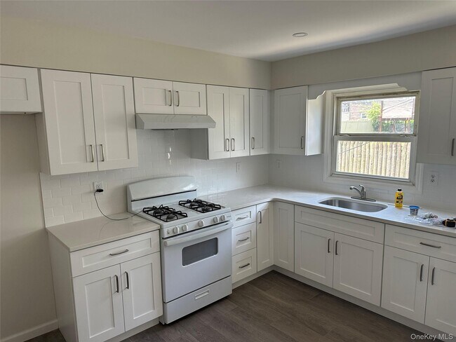 Foto del edificio - 450 E Penn St