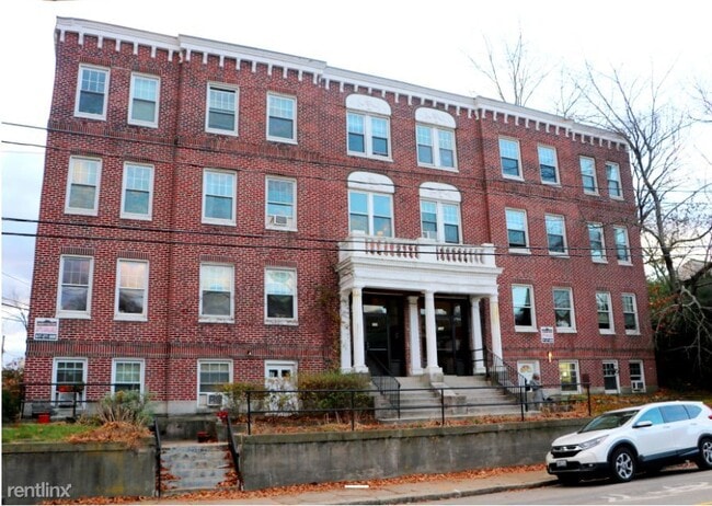 Building Photo - 736 Washington St