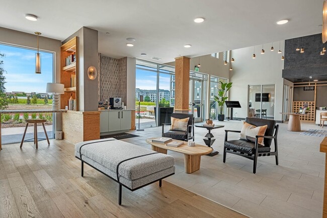 Building Photo - Luxia Preston