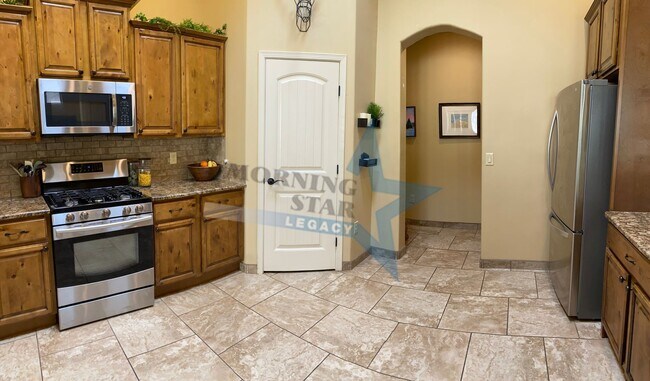 Building Photo - Sonoma Ranch Beauty
