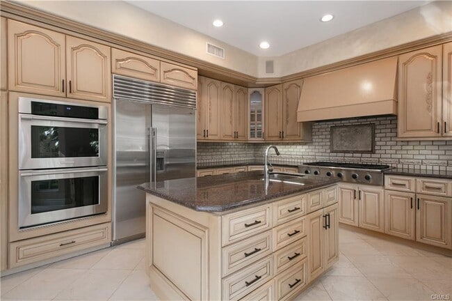 Building Photo - 5218 Otis Ave