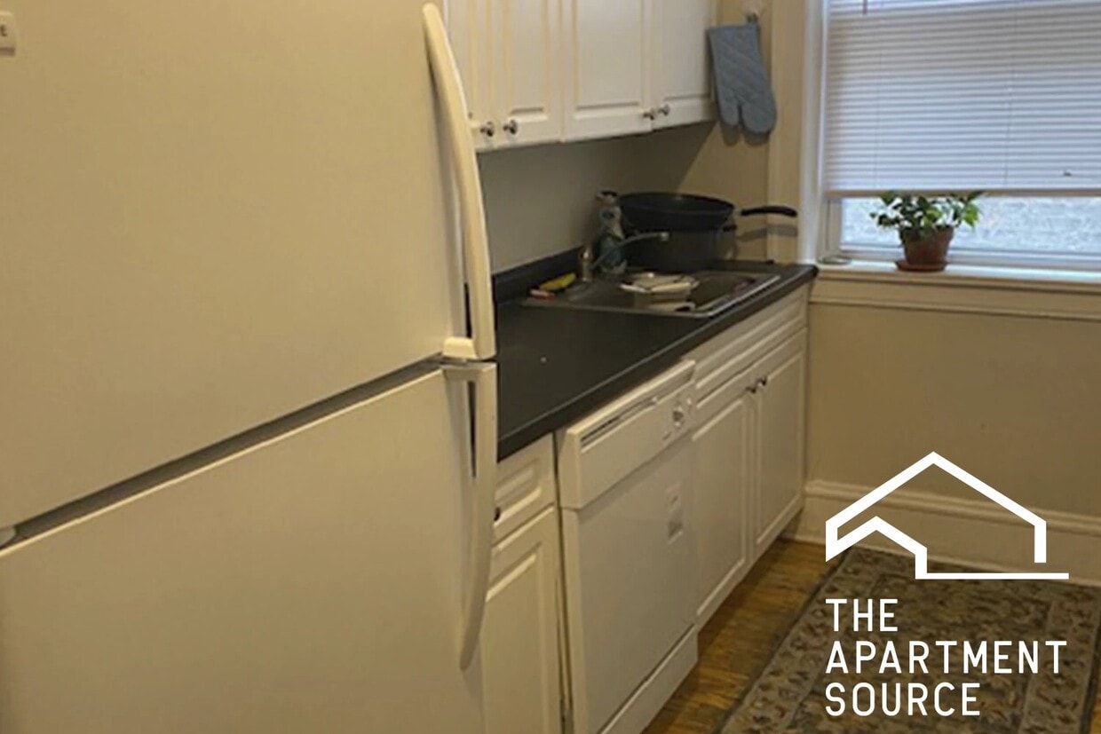 Photo - 329 Kedzie St. Unit 2