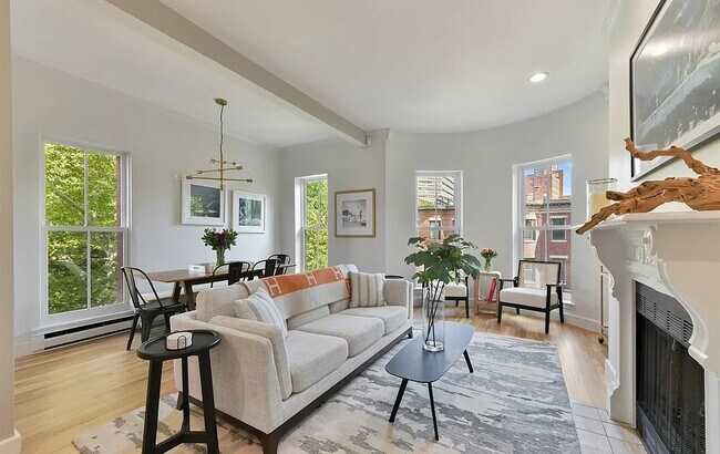 Foto del edificio - Elegant & Spacious Unit for Rent