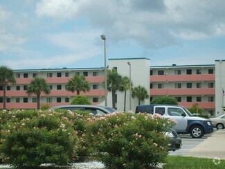 Building Photo - 2465 S Washington Ave