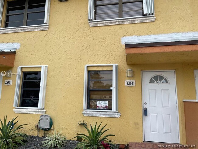 Building Photo - 200 SW 113th Ave