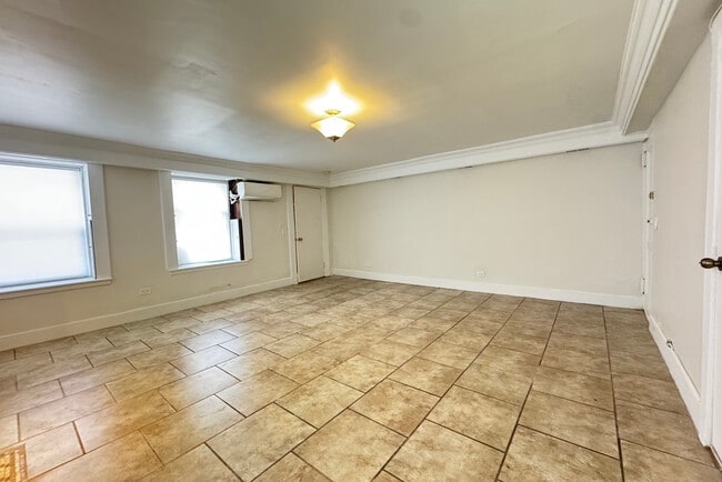 Foto del edificio - 860 W End Ave