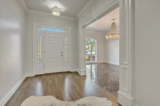 Foto del edificio - 6313 Glenbrook Ct