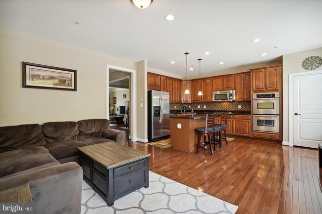 Foto del edificio - 10524 Old Ellicott Cir
