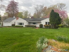 Building Photo - 5 Turtleback Ln