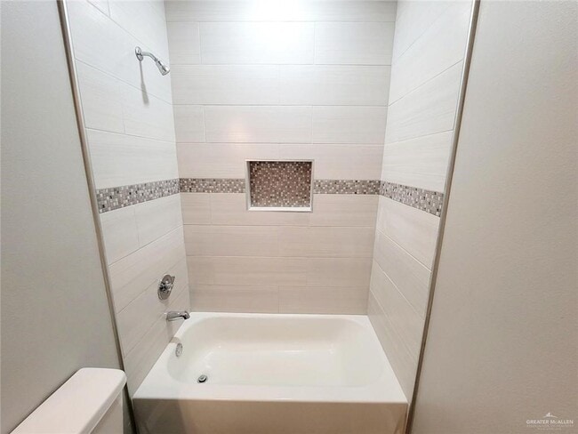 Building Photo - 300 S Retama Ln