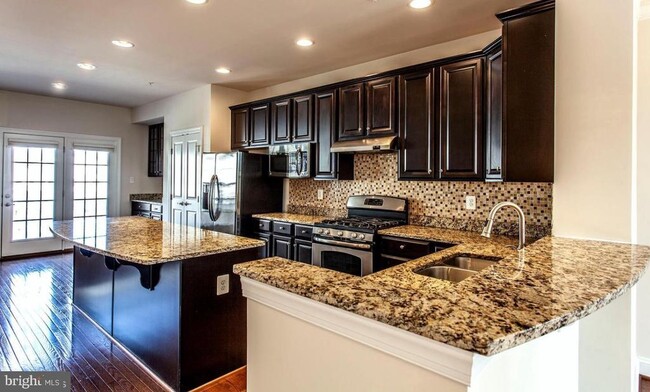 Building Photo - 3902 Pendle Hall Ln