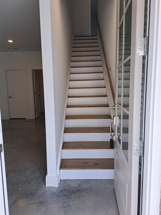 Foto del edificio - 5060 Mercer St