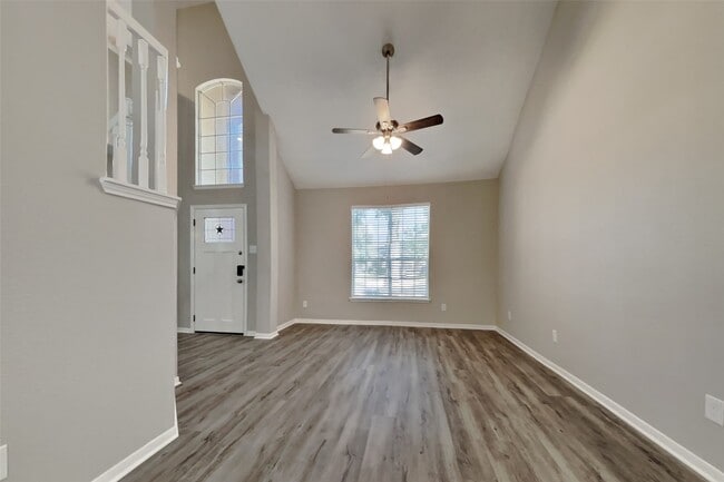 Foto del edificio - 9615 Winter Run Dr