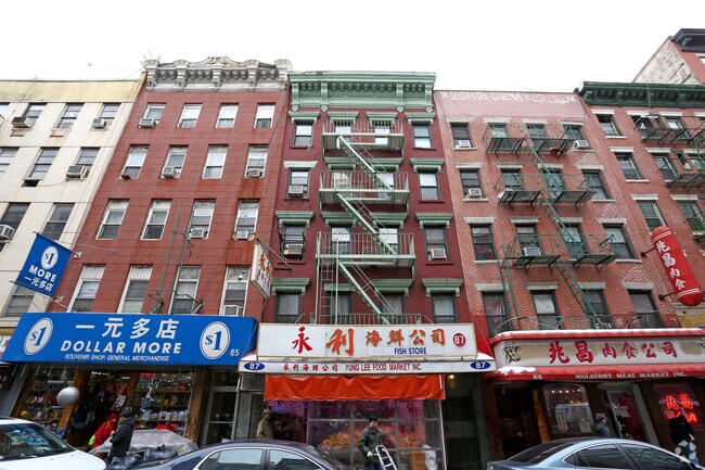 Building Photo - 87 Mulberry St
