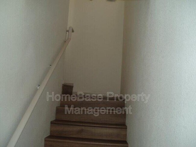 Foto del edificio - 601 Menaul Boulevard Northeast