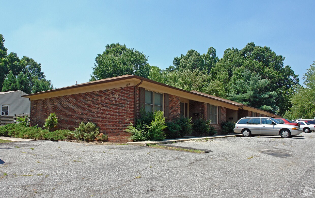 Primary Photo - 1613 Long St