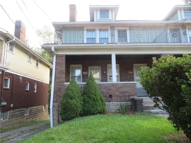 Building Photo - 4068 Brandon Rd