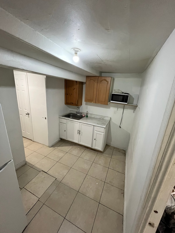 Building Photo - 1155 SW 129th Ave