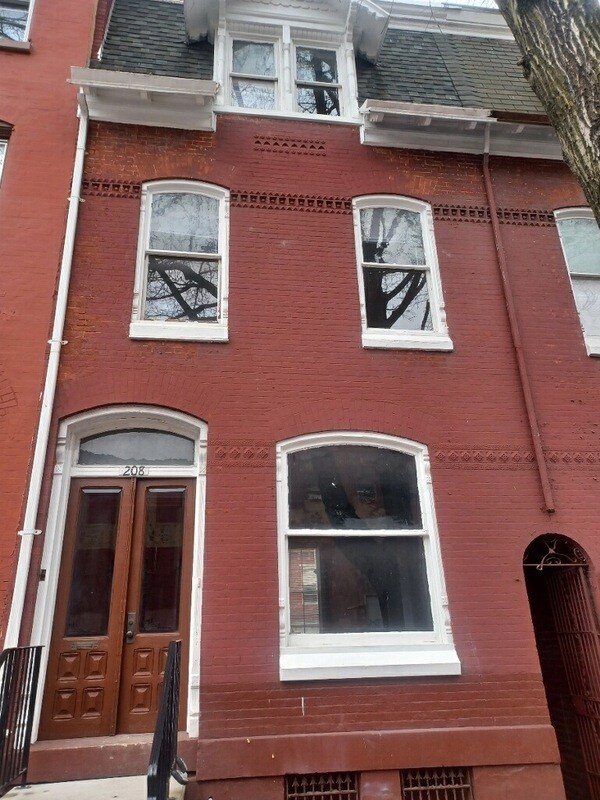208 S 6th St, Reading, PA 19602 House Rental in Reading, PA